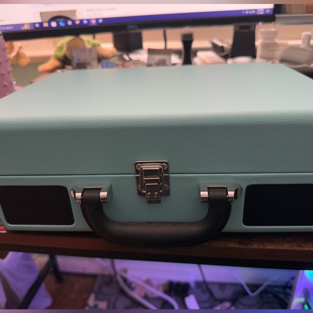 Victrola Journey 3-Speed Bluetooth Suitcase Record Player VSC-550BT- Turquoise